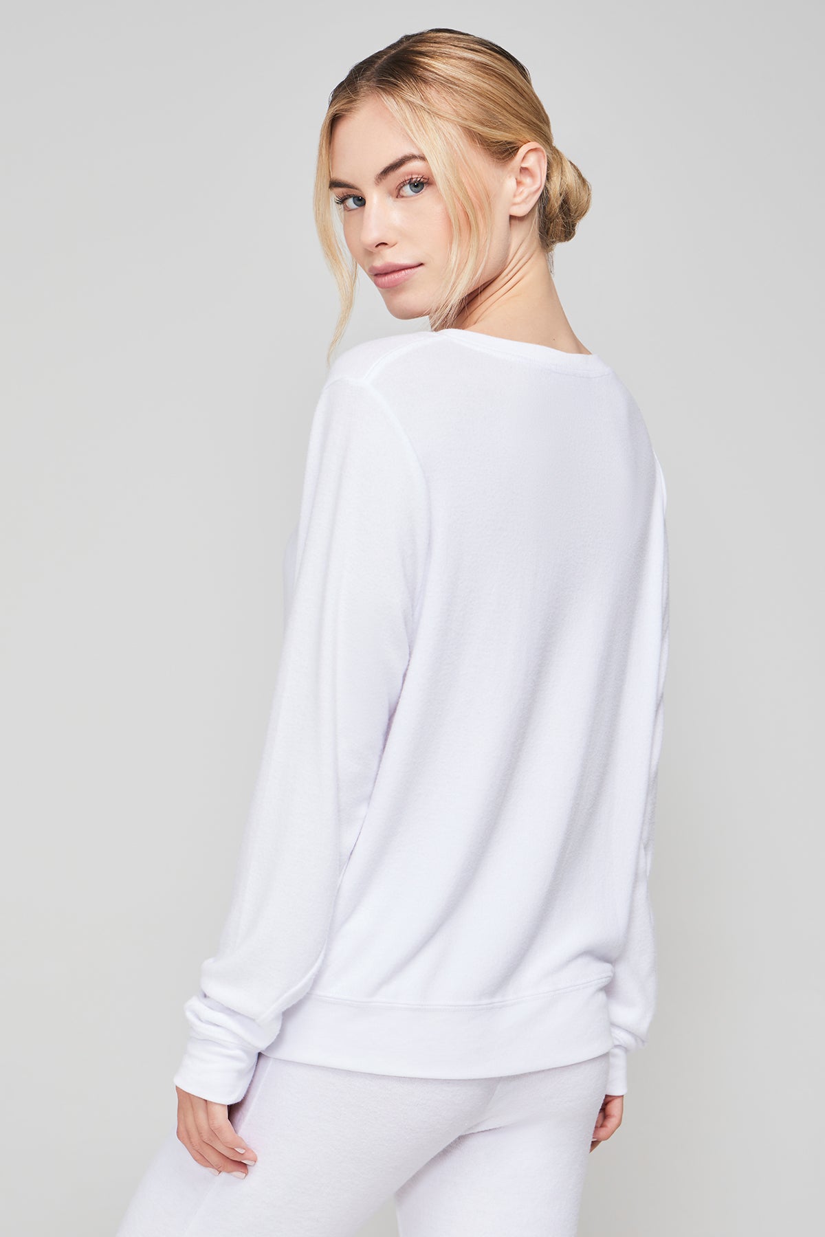 Baggy Beach Jumper Deep V Wildfox Couture