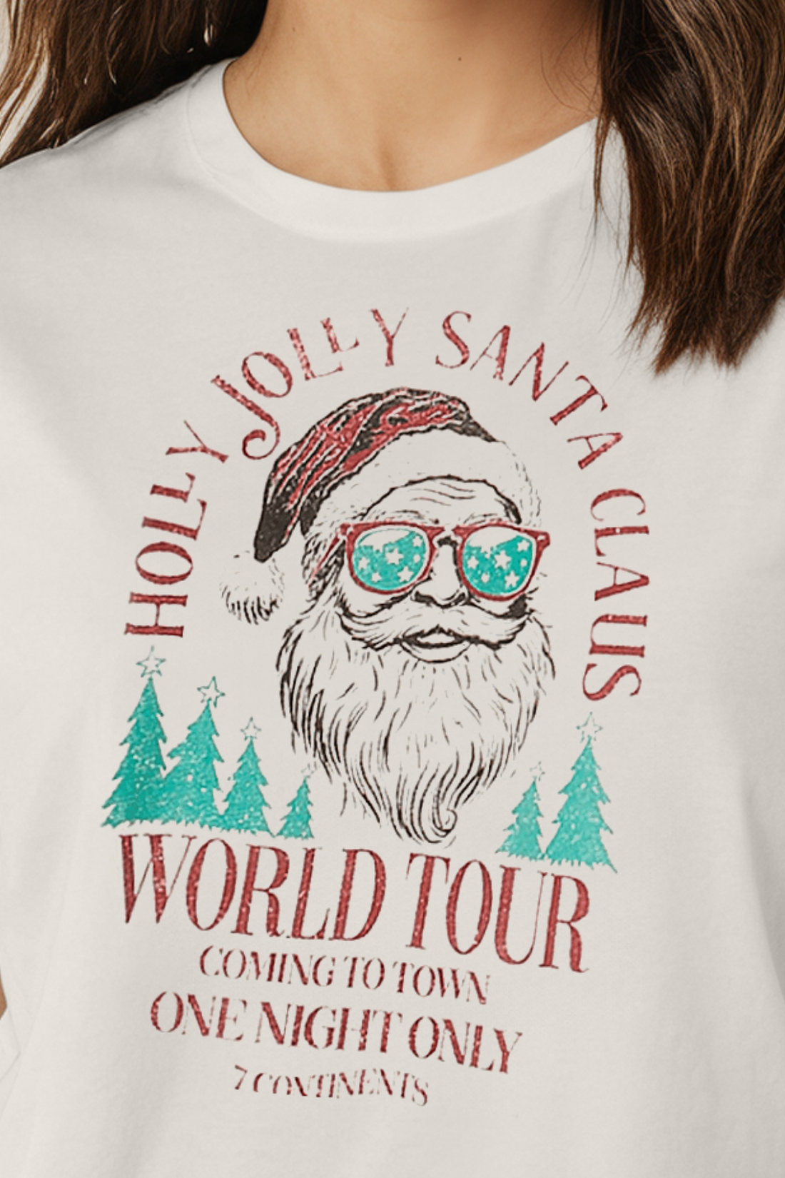 Santa World Tour Jamie Tee | Snow White